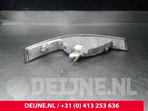 Nissan Interstar Richtingaanwijzer links O34220 foto 2