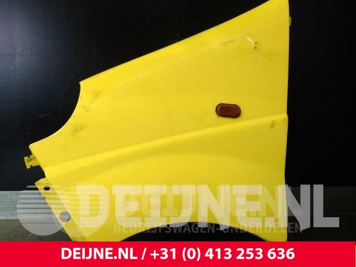 Opel Vivaro Kotflügel links vorne O34455