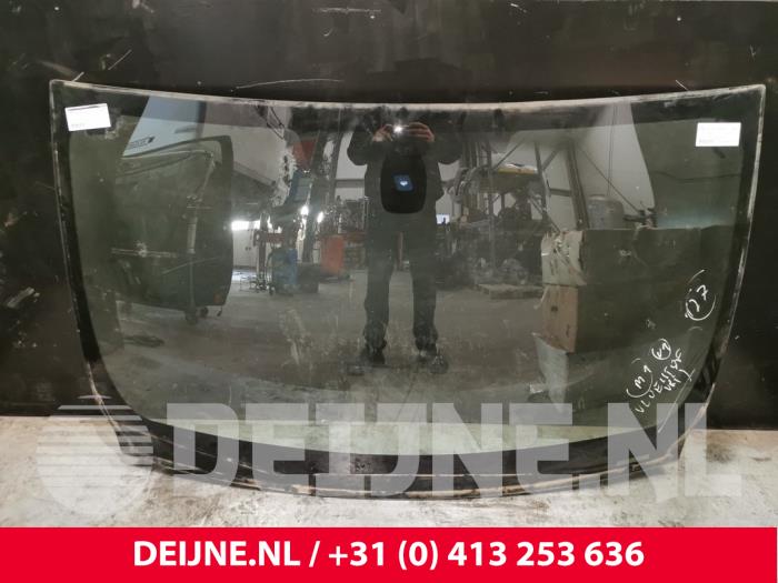 Nissan Primastar Frontscreen O35129