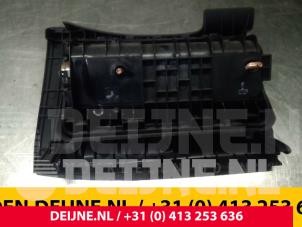 Peugeot 308 Airbag knie links O35599 foto 2