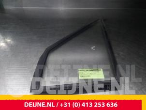 Gebruikte Driehoeks Ruit links-voor Mercedes Sprinter 2t (901/902) 211 CDI 16V Prijs € 36,30 Inclusief btw aangeboden door van Deijne Onderdelen Uden B.V.