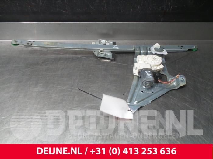 Volkswagen Crafter Window mechanism 2-door, front left O36729