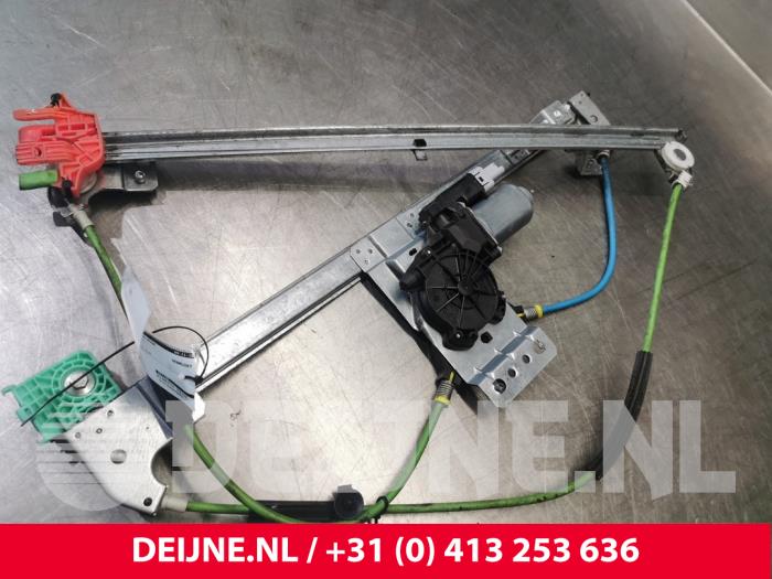 Fiat Scudo Fenstermechanik 2-türig links vorne O36833