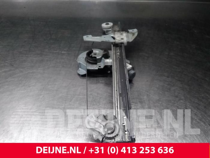 Peugeot 107 Window mechanism 4-door, front left O37102
