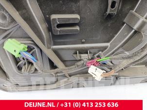 Mercedes Vito Window mechanism 2-door, front right O37197 photo 3
