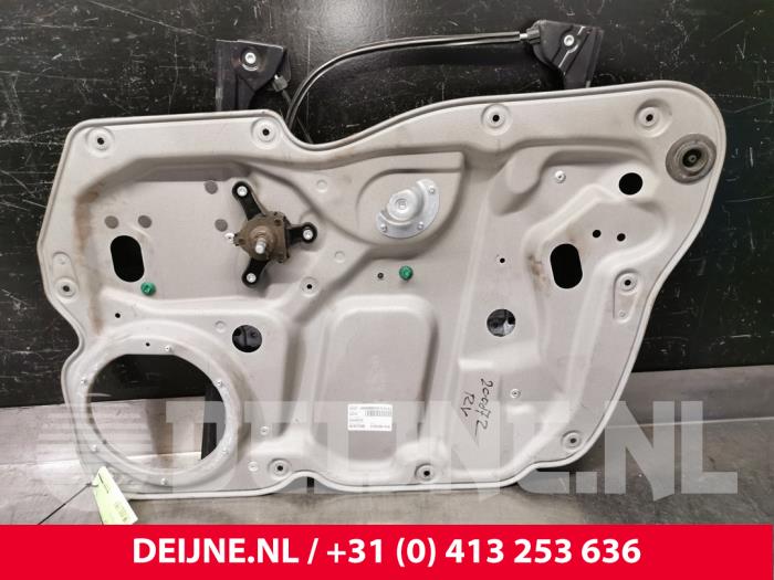 Volkswagen Caddy Window mechanism 2-door, front right O37320