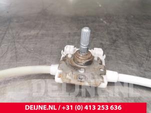 Iveco Daily Window mechanism 2-door, front right O37426 photo 2
