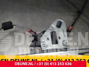 Peugeot 206 Window mechanism 2-door, front right O37479 photo 2