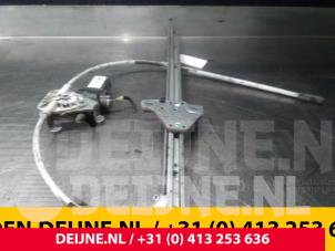 Renault Mascott Ruitmechaniek 2Deurs rechts-voor O37523 foto 4