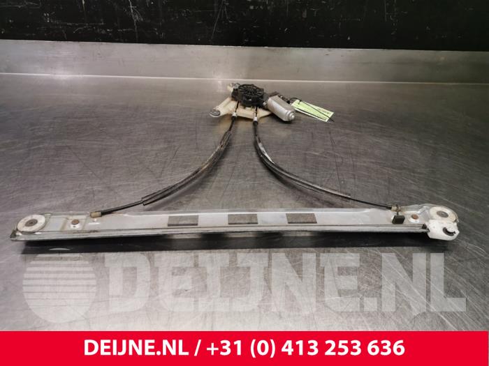 Renault Master Ruitmechaniek 2Deurs rechts-voor O37532