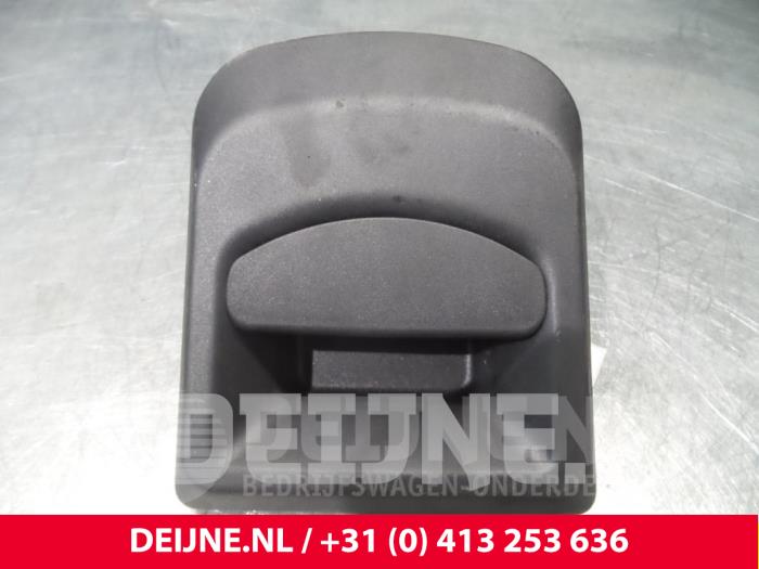 Iveco New Daily Portiergreep 2Deurs links O37729