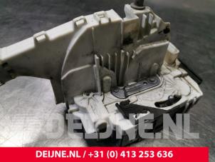 Volkswagen Crafter Türschlossmechanik 2-türig links O37992 foto 2