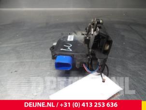 Volkswagen Caddy Türschlossmechanik 2-türig links O38033 foto 2
