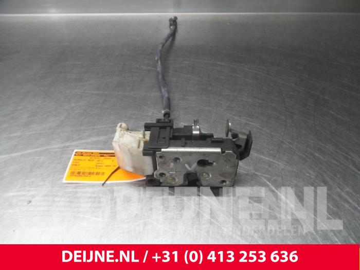 Fiat Doblo Türschlossmechanik 2-türig links O38082