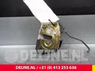 Hyundai H200 Türschlossmechanik 2-türig links O38119 foto 4
