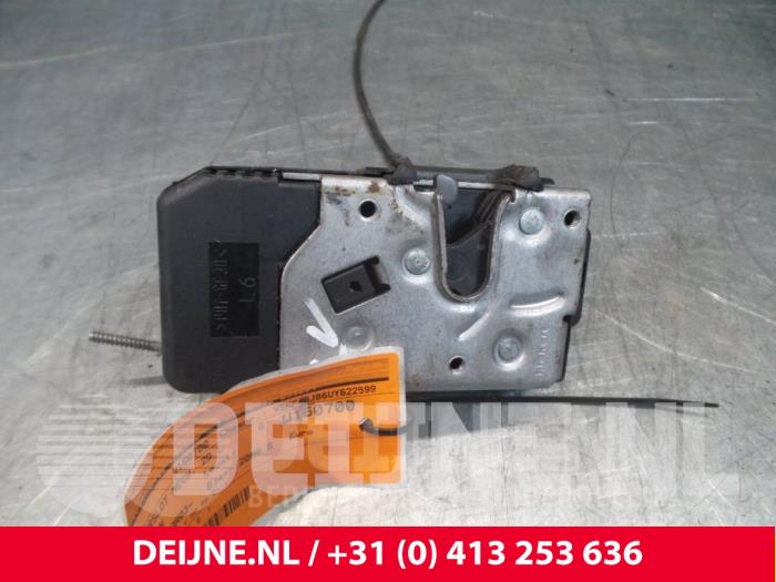 Nissan Primastar Door lock mechanism 2-door, left O38147