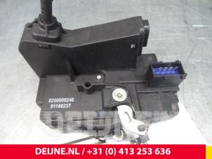Nissan Primastar Türschlossmechanik 2-türig links O38147 foto 2