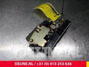 Iveco Daily Türschlossmechanik 2-türig links O38165 foto 2