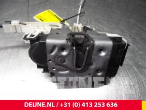 Mercedes Sprinter Deurslot Mechaniek 2Deurs rechts O38426 foto 2