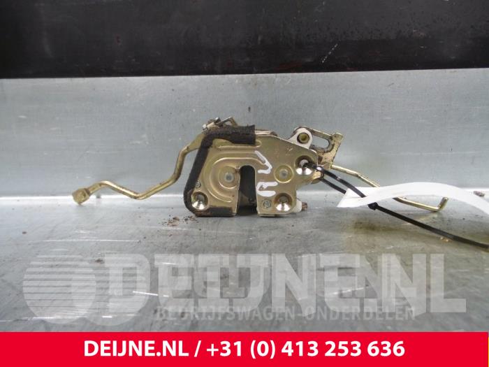 Hyundai H200 Door lock mechanism 2-door, right O38644