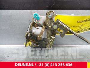 Hyundai H200 Türschlossmechanik 2-türig rechts O38647 foto 2