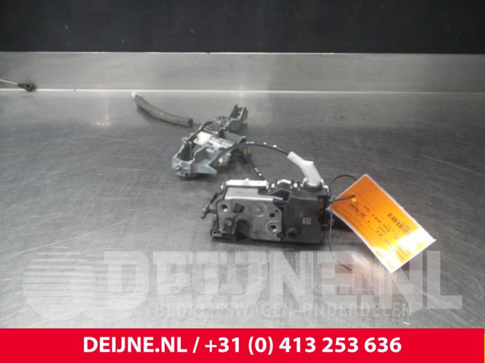 Citroen Berlingo Türschlossmechanik 2-türig rechts O38695