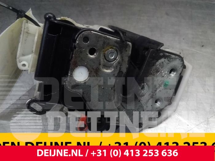Peugeot Bipper Door lock mechanism 2-door, right O38770