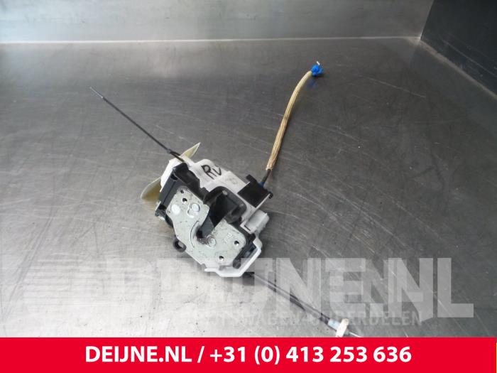 Peugeot Bipper Türschlossmechanik 2-türig rechts O38775