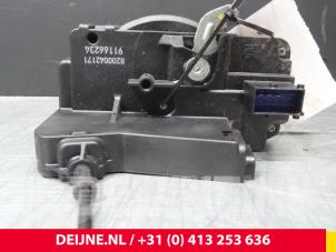 Renault Trafic Türschlossmechanik 2-türig rechts O38783 foto 2