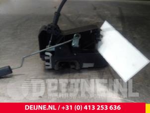 Renault Trafic Türschlossmechanik 2-türig rechts O38787 foto 4