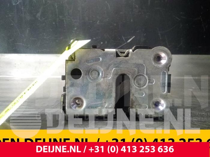 Renault Mascott Türschlossmechanik 2-türig rechts O38813