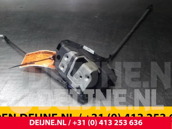 Ford Focus Türschlossmechanik 4-türig links vorne O38890