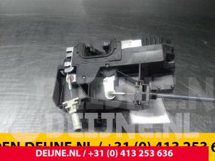 Opel Zafira Door lock mechanism 4-door, front left O38895 photo 4