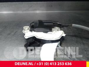 Volkswagen Polo Door lock mechanism 4-door, front left O38922 photo 2