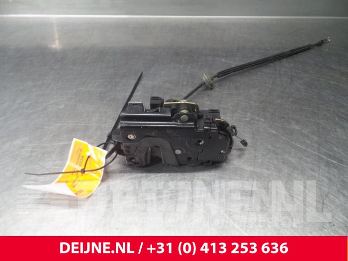 Volkswagen Polo Deurslot Mechaniek 4Deurs links-achter O39057