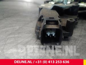 Hyundai H300 Türschlossmechanik 4-türig links hinten O39100 foto 3
