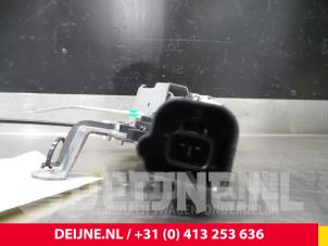 Peugeot 107 Türschlossmechanik 4-türig links hinten O39115 foto 2