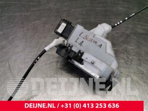 Peugeot 308 Türschlossmechanik 4-türig links hinten O39122 foto 3