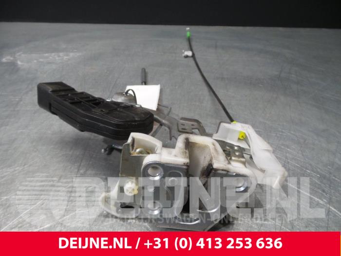 Citroen C1 Türschlossmechanik 4-türig rechts vorne O39264