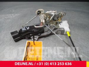 Citroen C1 Front door lock mechanism 4-door, right O39264 photo 2