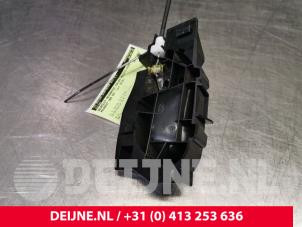 Peugeot 308 Front door lock mechanism 4-door, right O39281 photo 3