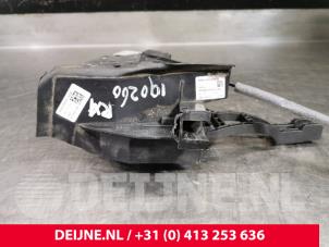 Gebruikte Deurslot Mechaniek 4Deurs rechts-achter Ford Focus 3 Wagon 1.0 Ti-VCT EcoBoost 12V 125 Prijs € 15,00 Margeregeling aangeboden door van Deijne Onderdelen Uden B.V.