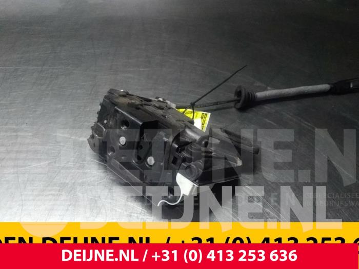 Volkswagen Polo Türschlossmechanik 4-türig rechts hinten O39366