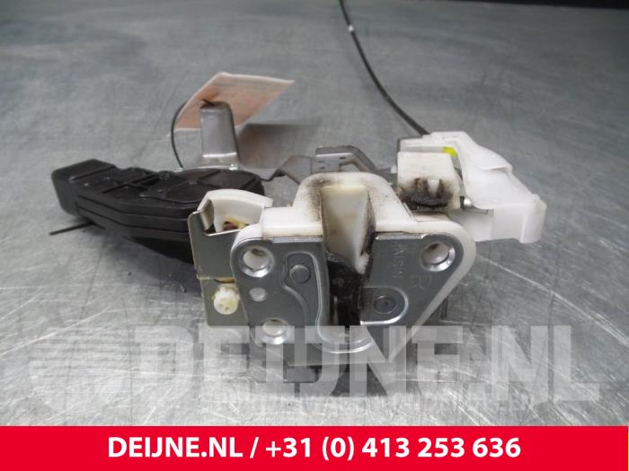 Citroen C1 Türschlossmechanik 4-türig rechts hinten O39421