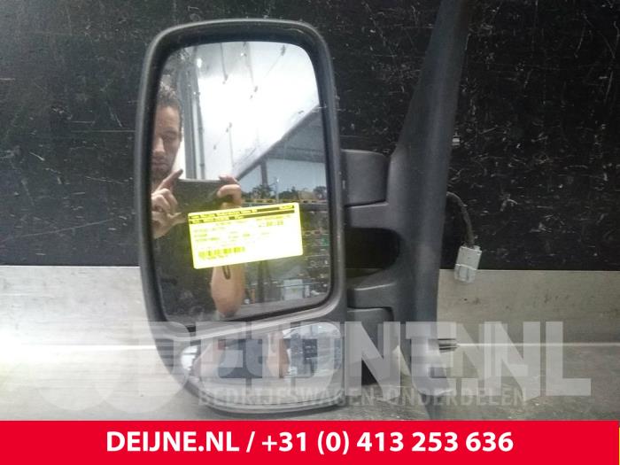 Nissan Interstar Buitenspiegel links O39781