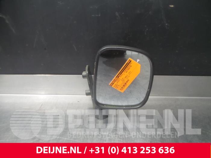 Hyundai H200 Buitenspiegel rechts O40314
