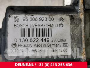 Peugeot 308 Ruitmechaniek 4Deurs links-achter O41180 foto 2