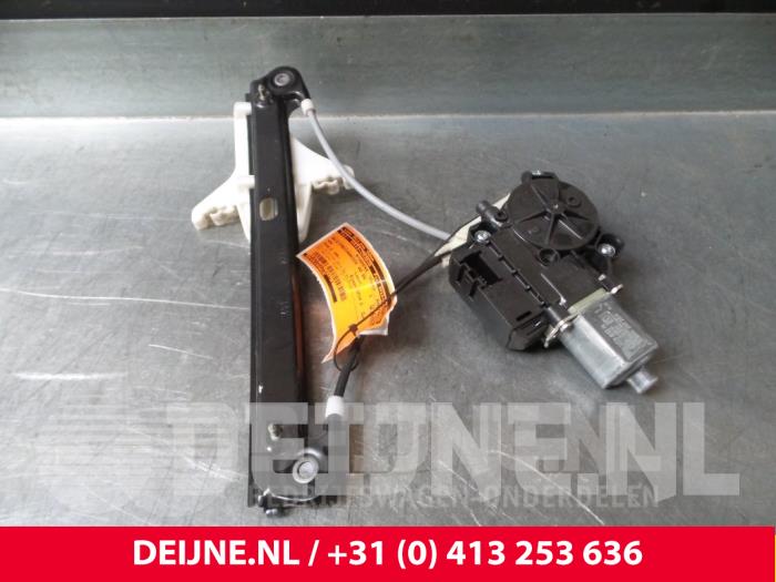 Volkswagen Polo Rear door window mechanism 4-door, right O41267
