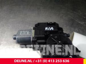 Volkswagen Polo Raammotor Portier O41391 foto 2