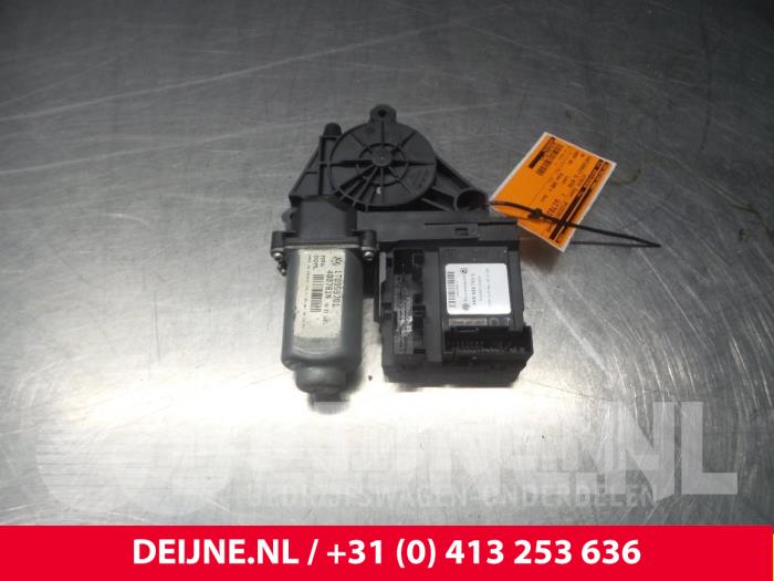 Volkswagen Caddy Raammotor Portier O41396